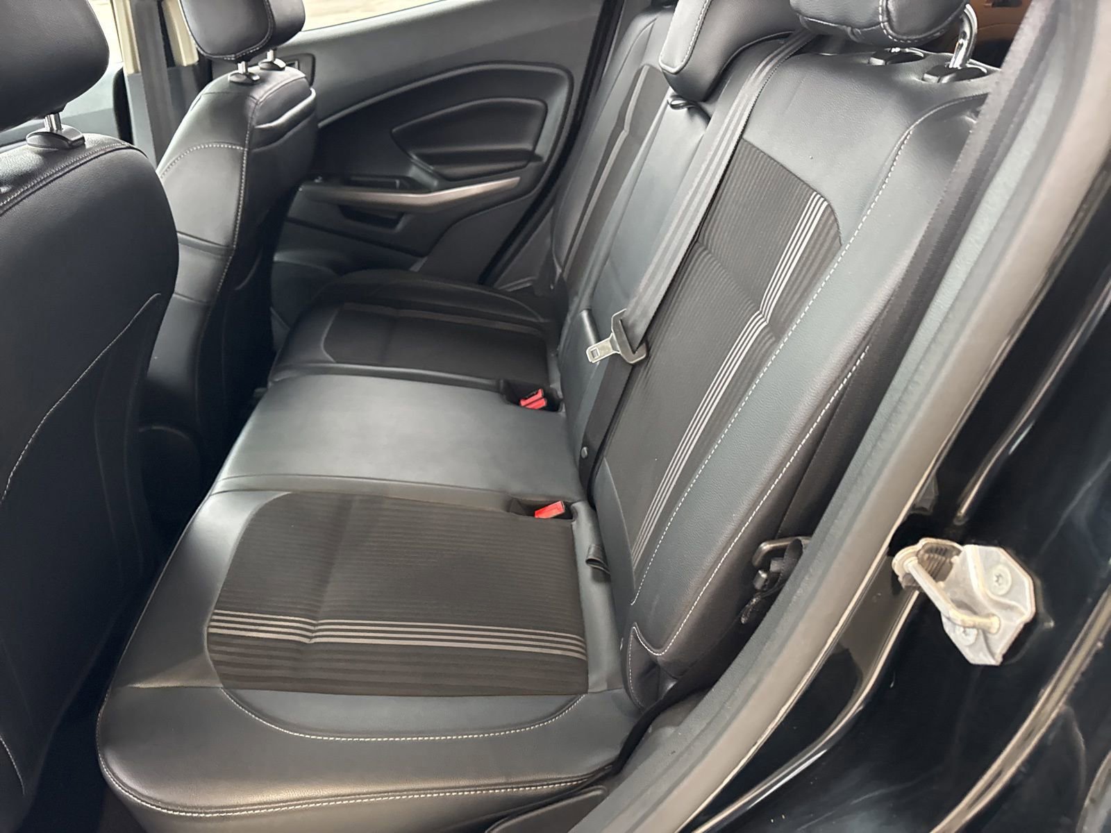 Certified 2020 Ford EcoSport SES AWD/4WD image 37