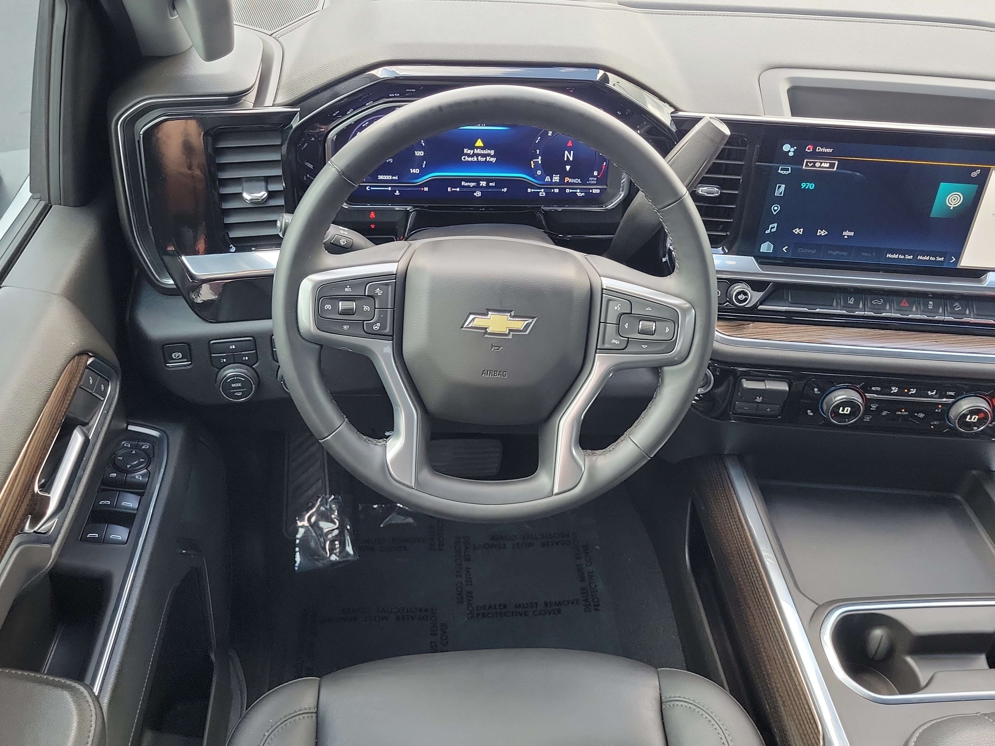 Used 2025 Chevrolet Silverado 2500 LT w/ Leather Package AWD/4WD image 19