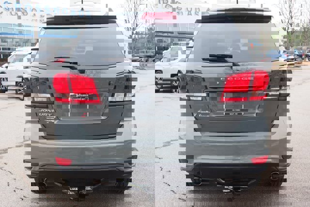 Used 2019 Dodge Journey SE image 4