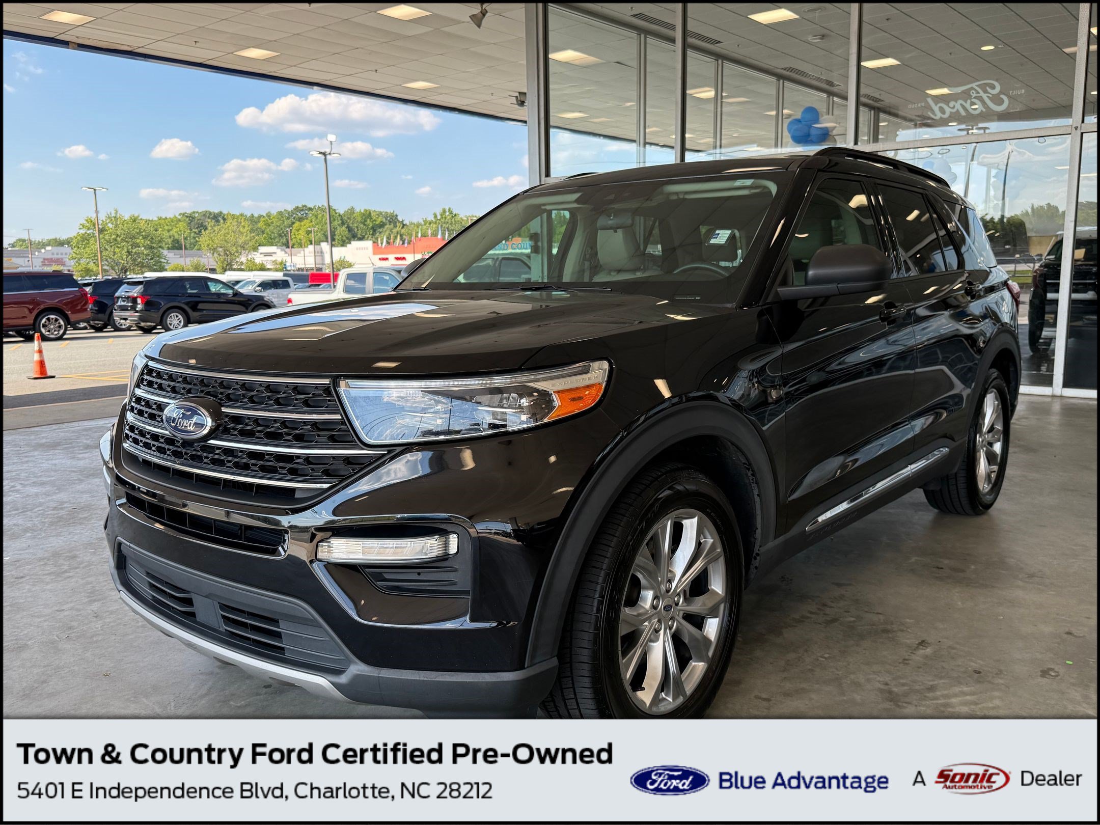 Certified 2020 Ford Explorer XLT w/ Equipment Group 202A RWD image 1