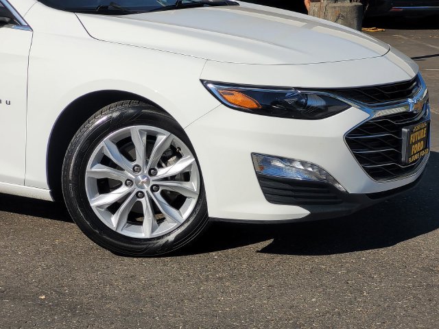 Used 2025 Chevrolet Malibu LT FWD image 9