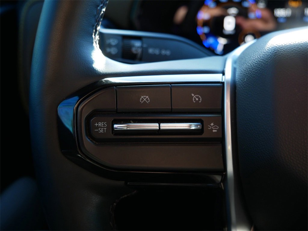 Used 2024 Chevrolet Colorado ZR2 w/ ZR2 Bison Edition image 18