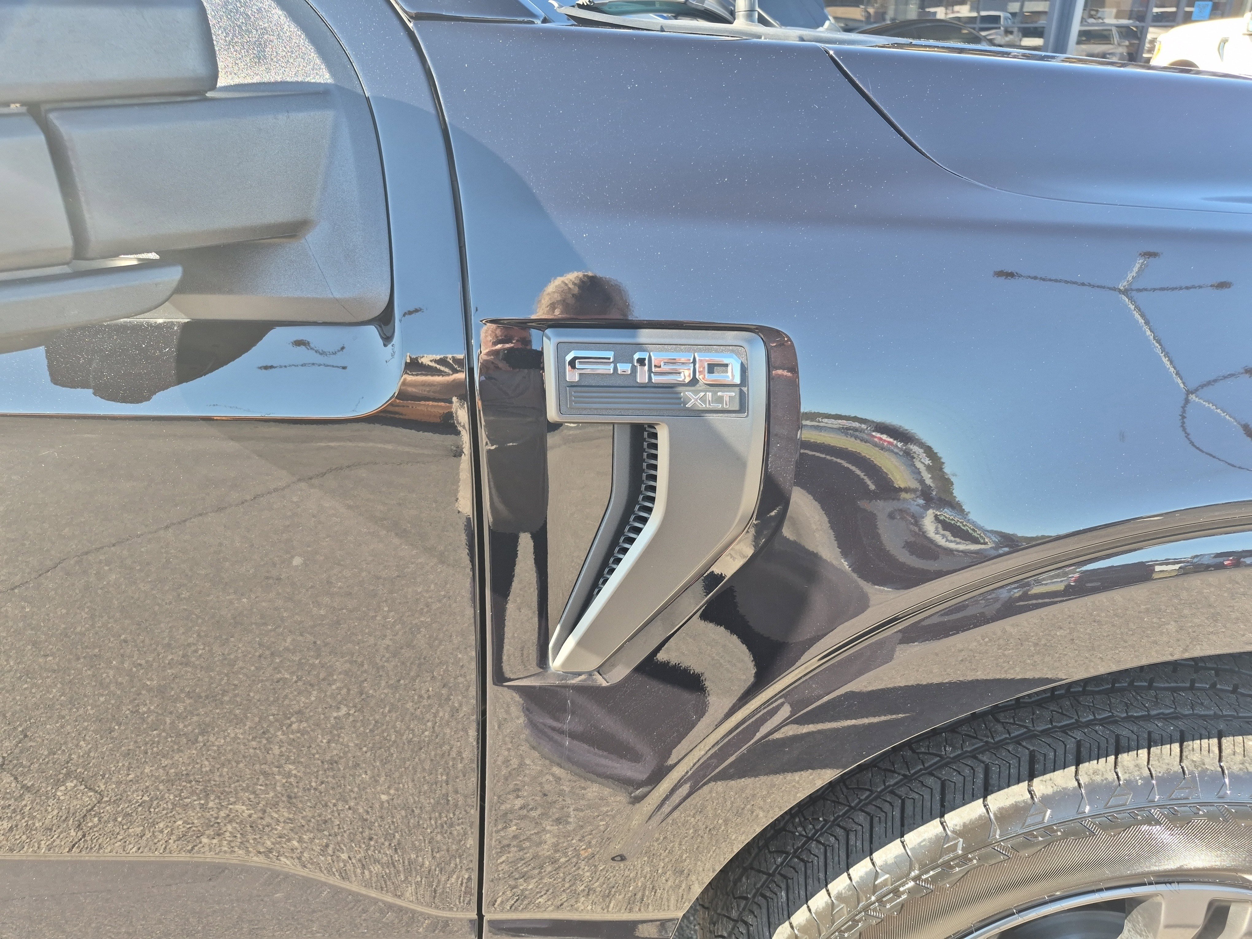 Certified 2022 Ford F150 XLT w/ Equipment Group 302A High image 11