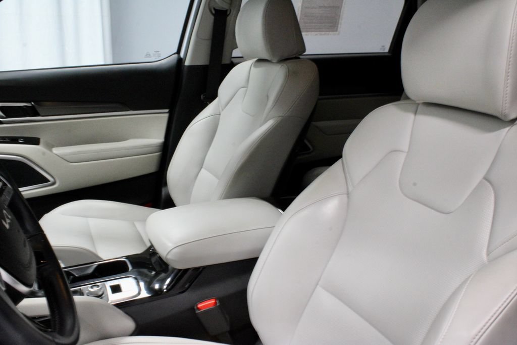 Used 2024 Kia Telluride S AWD/4WD image 25