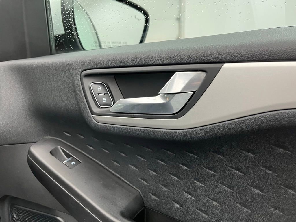 Certified 2020 Ford Escape SEL image 25