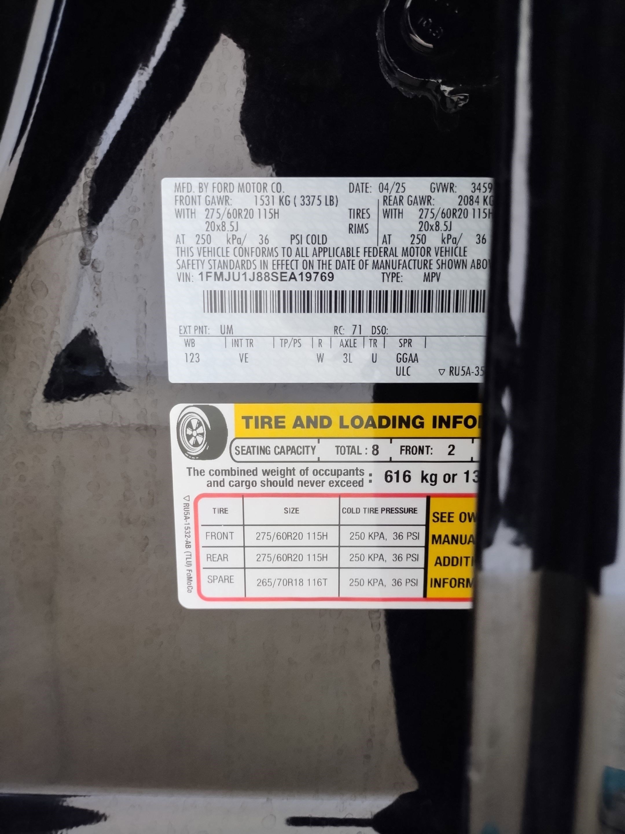 Certified 2025 Ford Expedition Active image 19