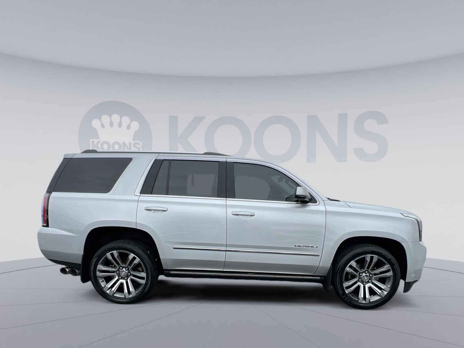 Used 2018 GMC Yukon Denali w/ Denali Ultimate Package AWD/4WD image 12