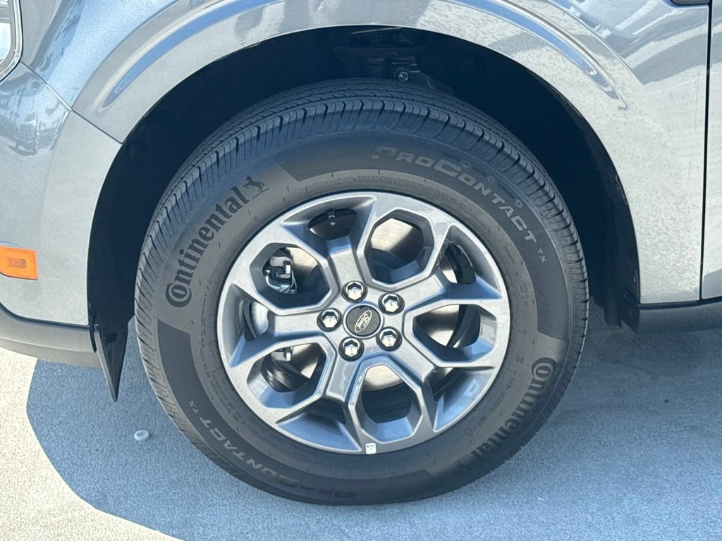 Certified 2026 Ford Maverick XLT FWD image 5
