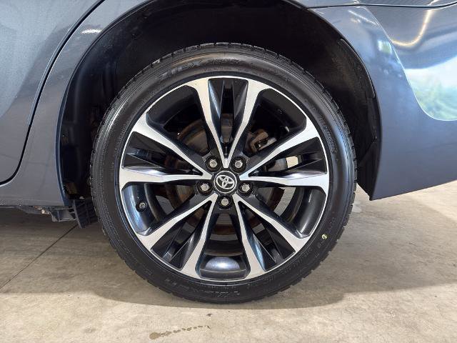 Used 2018 Toyota Corolla SE FWD image 14