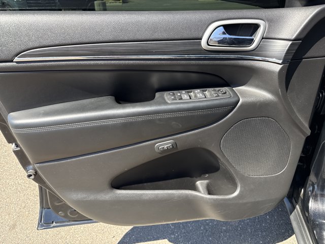 Used 2020 Jeep Grand Cherokee Limited w/ Luxury Group II AWD/4WD image 11