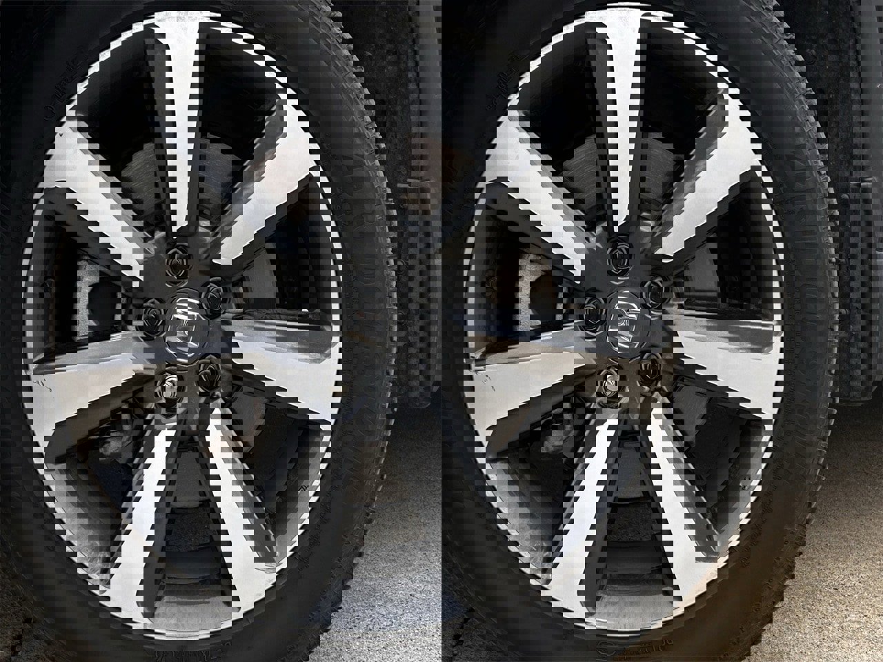 Used 2024 Honda Pilot Elite image 10