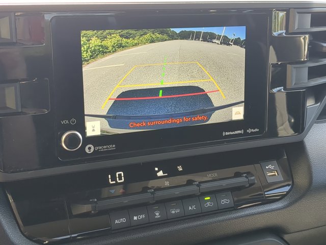 Used 2023 Toyota Tundra SR5 w/ SR5 Convenience Package AWD/4WD image 23
