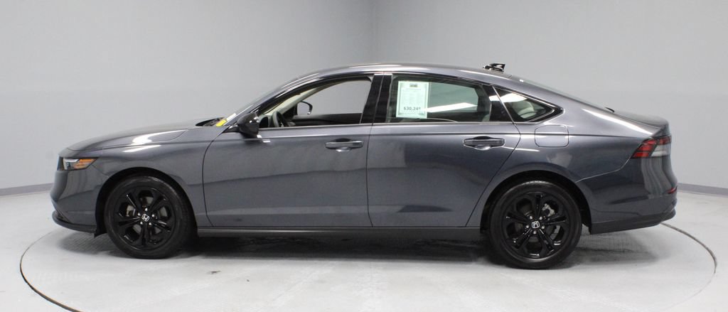 Used 2025 Honda Accord SE image 7