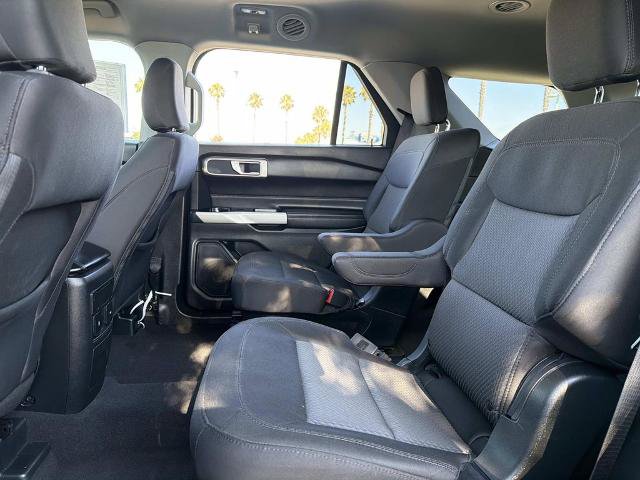 Certified 2023 Ford Explorer XLT RWD image 19