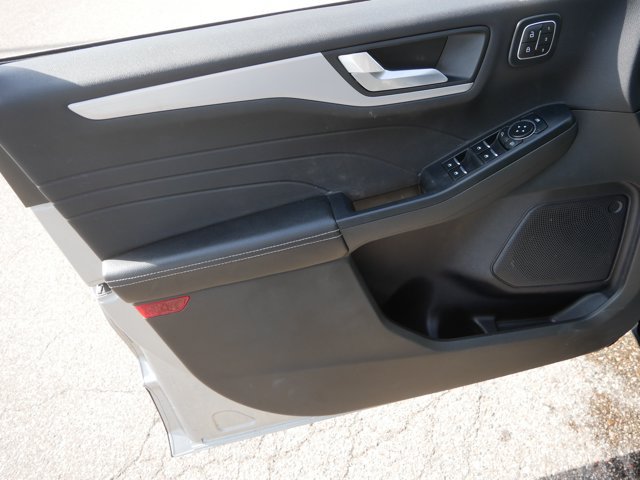 Certified 2024 Ford Escape Platinum AWD/4WD image 13