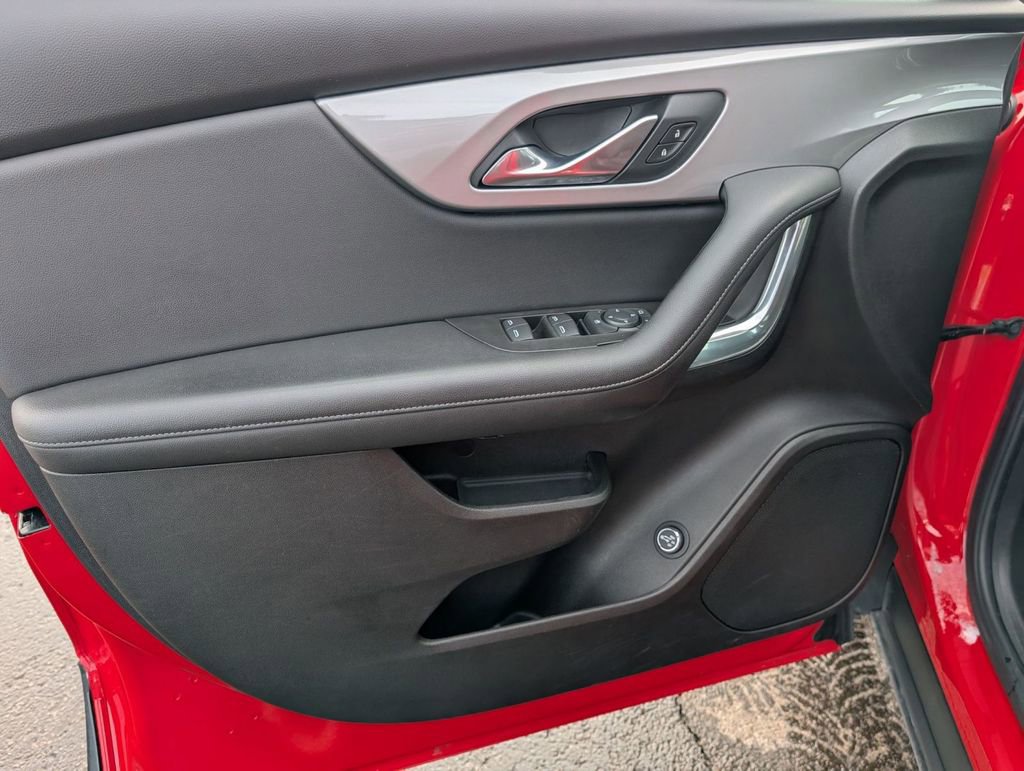 Used 2019 Chevrolet Blazer LT image 21