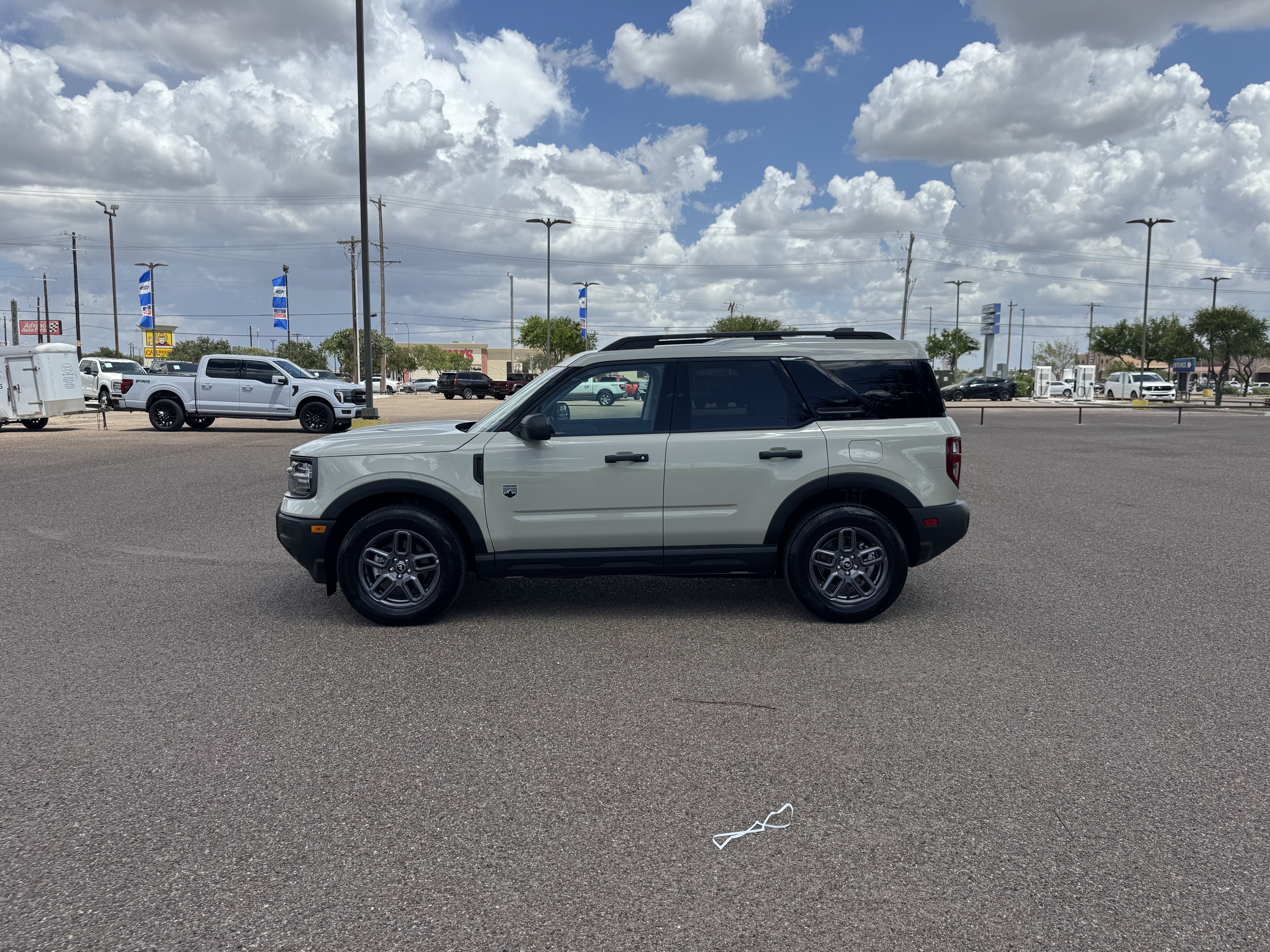 Certified 2024 Ford Bronco Sport Outer Banks w/ Tech Package AWD/4WD image 2