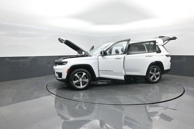 Used 2023 Jeep Grand Cherokee L Limited w/ Luxury Tech Group II image 43