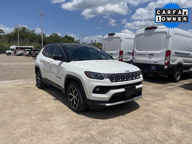 Used 2024 Jeep Compass Limited AWD/4WD image 2