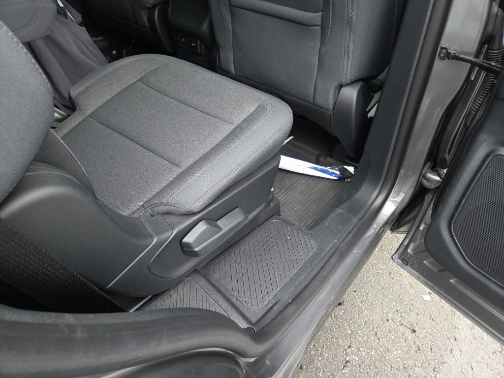 Certified 2025 Ford Explorer Active AWD/4WD image 6