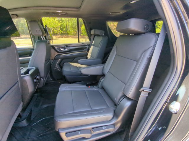 Used 2023 Chevrolet Tahoe Z71 w/ Luxury Package AWD/4WD image 30
