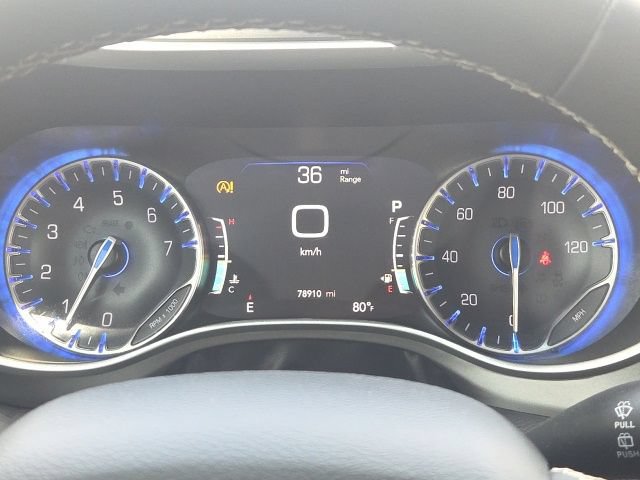 Used 2022 Chrysler Pacifica Touring-L FWD image 46