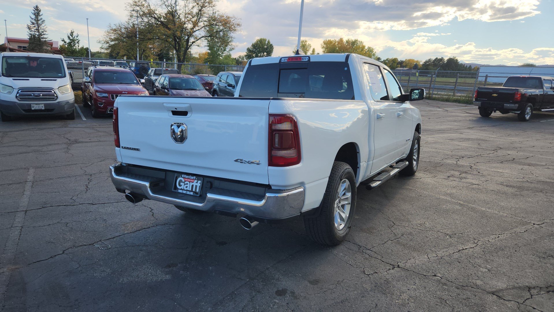 Used 2024 RAM 1500 Laramie AWD/4WD image 9