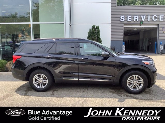 Certified 2023 Ford Explorer XLT w/ Equipment Group 202A AWD/4WD image 2