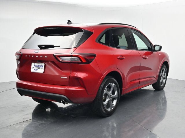 Certified 2023 Ford Escape ST-Line w/ Tech Pack #1 AWD/4WD image 9
