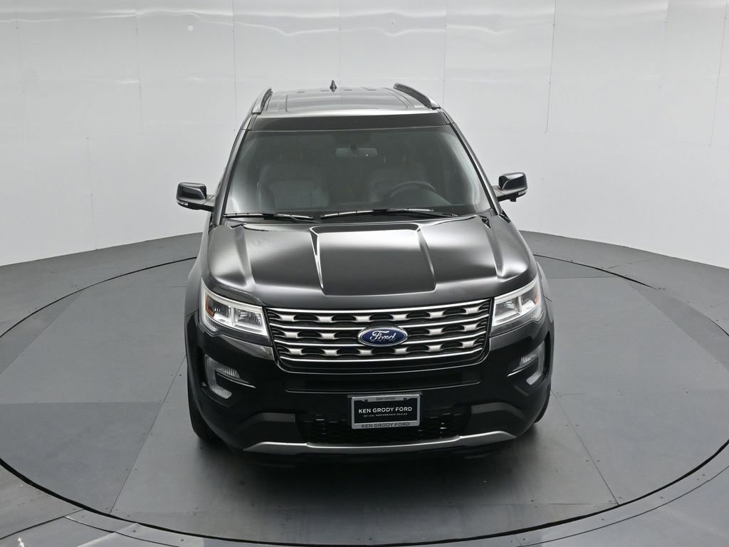 Certified 2017 Ford Explorer XLT w/ Equipment Group 202A image 41