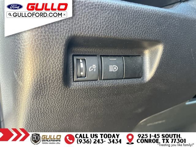 Used 2025 Toyota RAV4 XLE FWD image 19