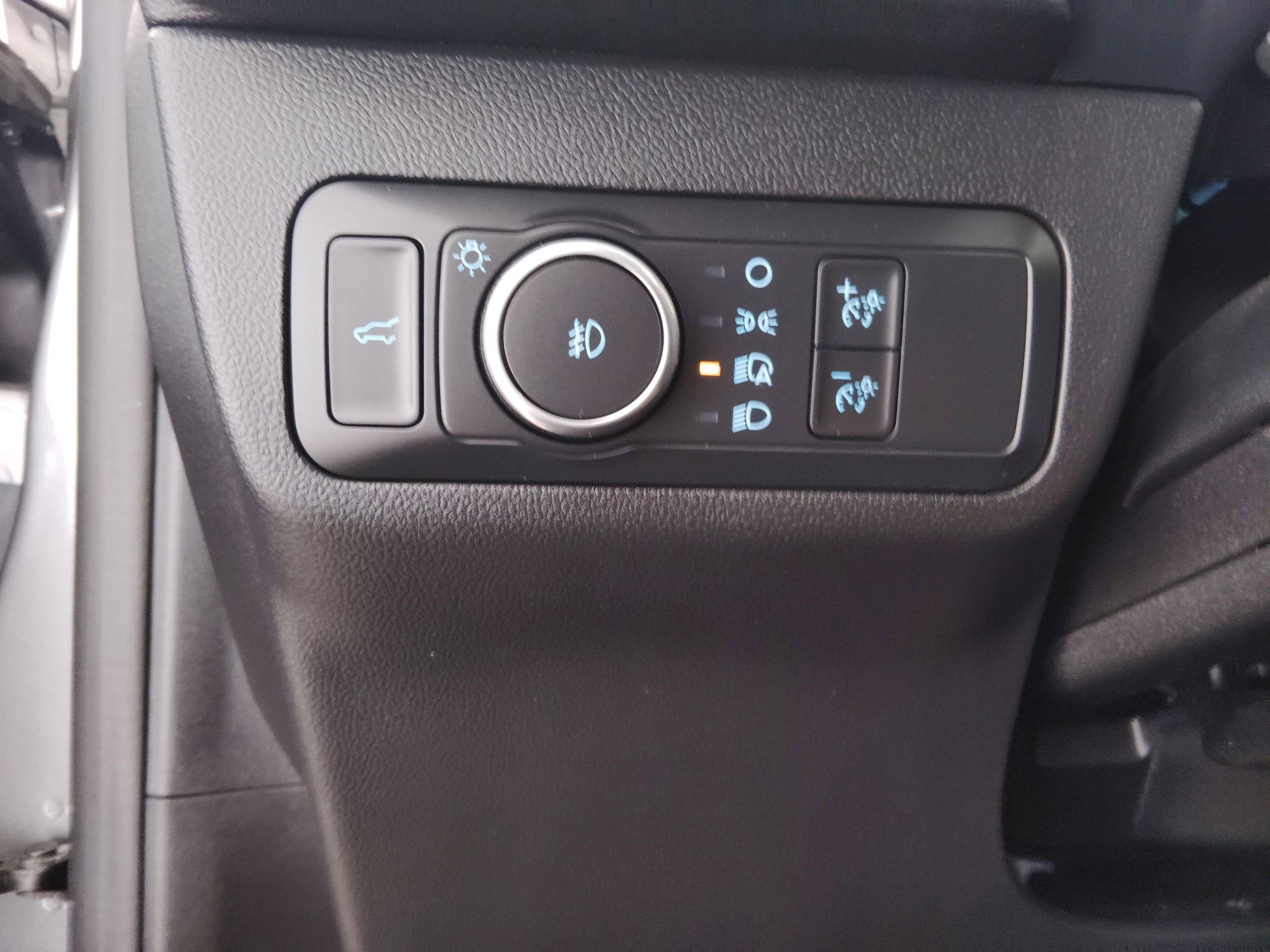 Certified 2022 Ford Escape Titanium w/ Titanium Elite Package image 16