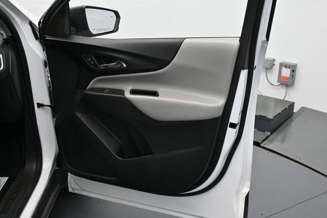 Used 2024 Chevrolet Equinox LS w/ LS Convenience Package FWD image 29