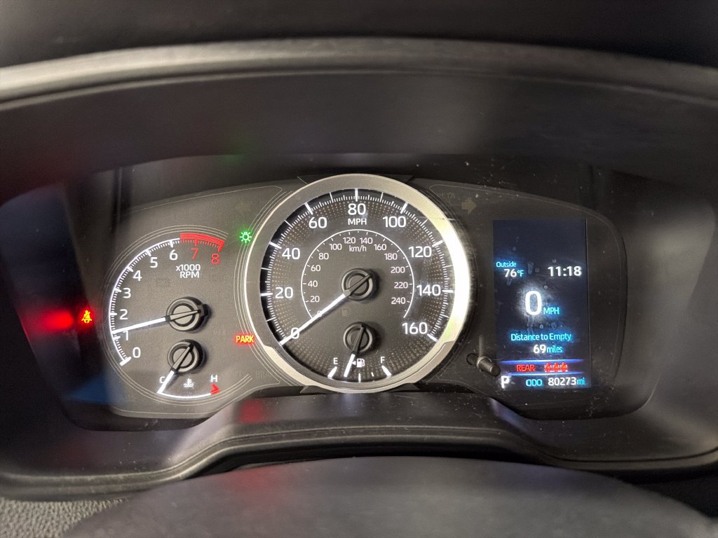 Used 2020 Toyota Corolla LE FWD image 23