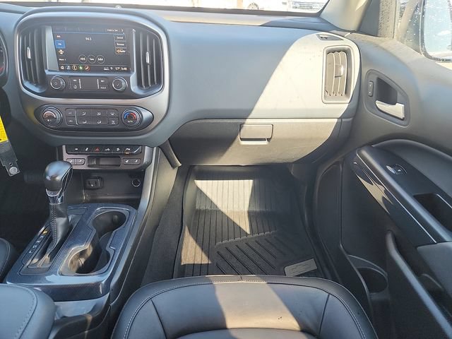 Used 2022 Chevrolet Colorado Z71 w/ Z71 Midnight Edition AWD/4WD image 10