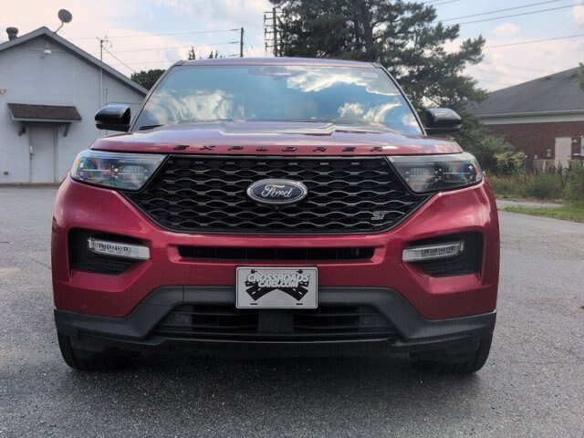 Certified 2022 Ford Explorer ST w/ Equipment Group 401A AWD/4WD image 9