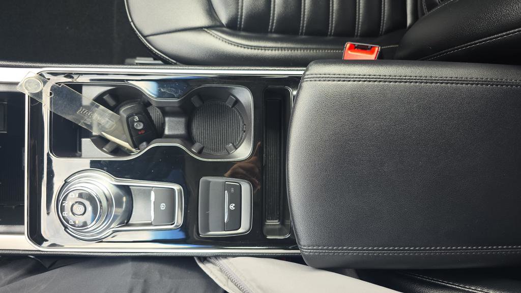 Certified 2019 Ford Edge SEL w/ Equipment Group 201A image 19