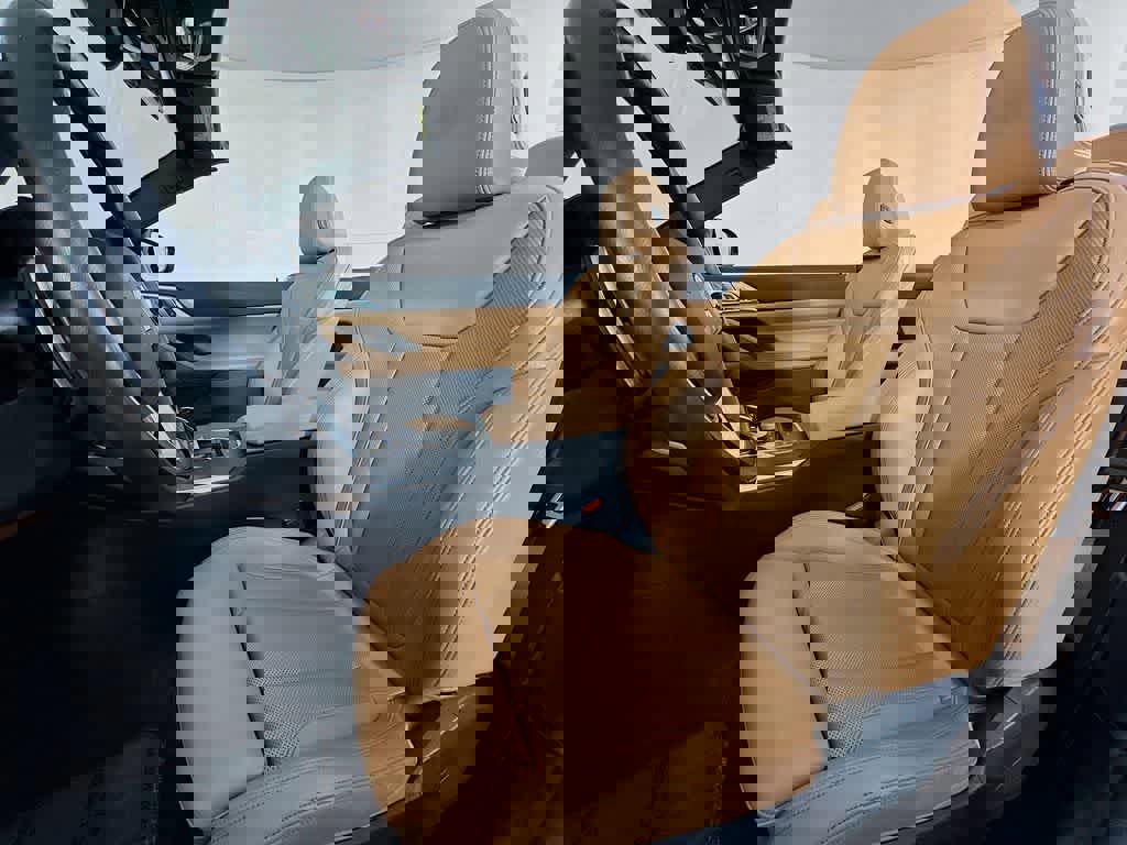 Used 2023 BMW 430i Convertible image 15