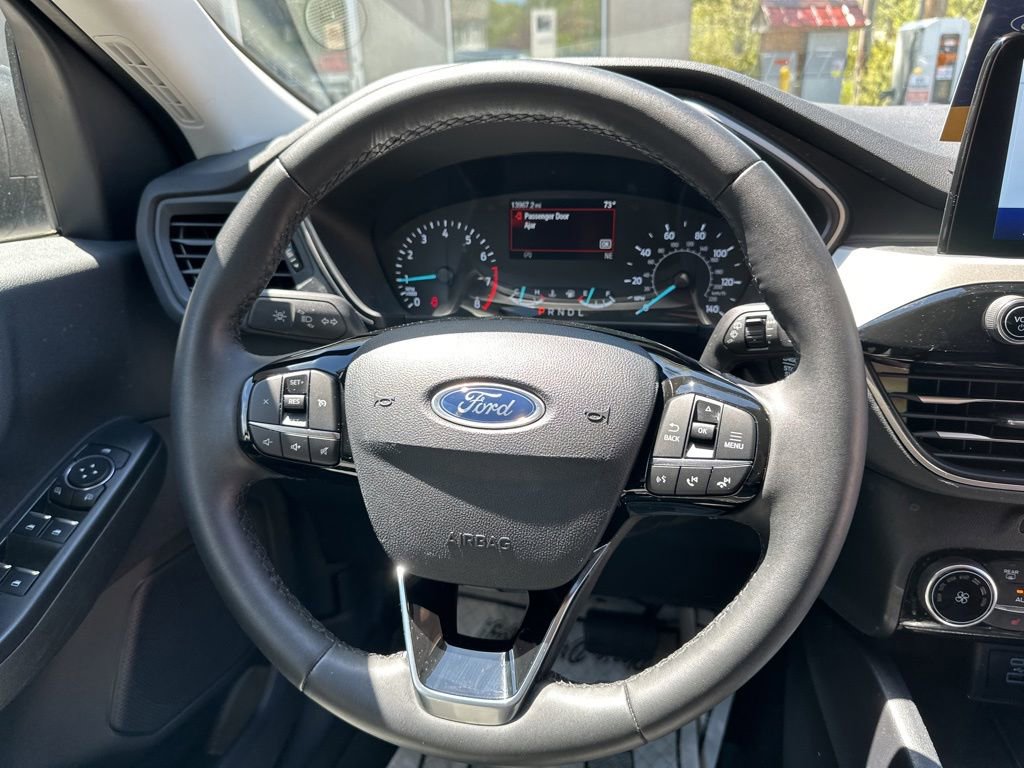 Certified 2022 Ford Escape SE w/ Cold Weather Package AWD/4WD image 20