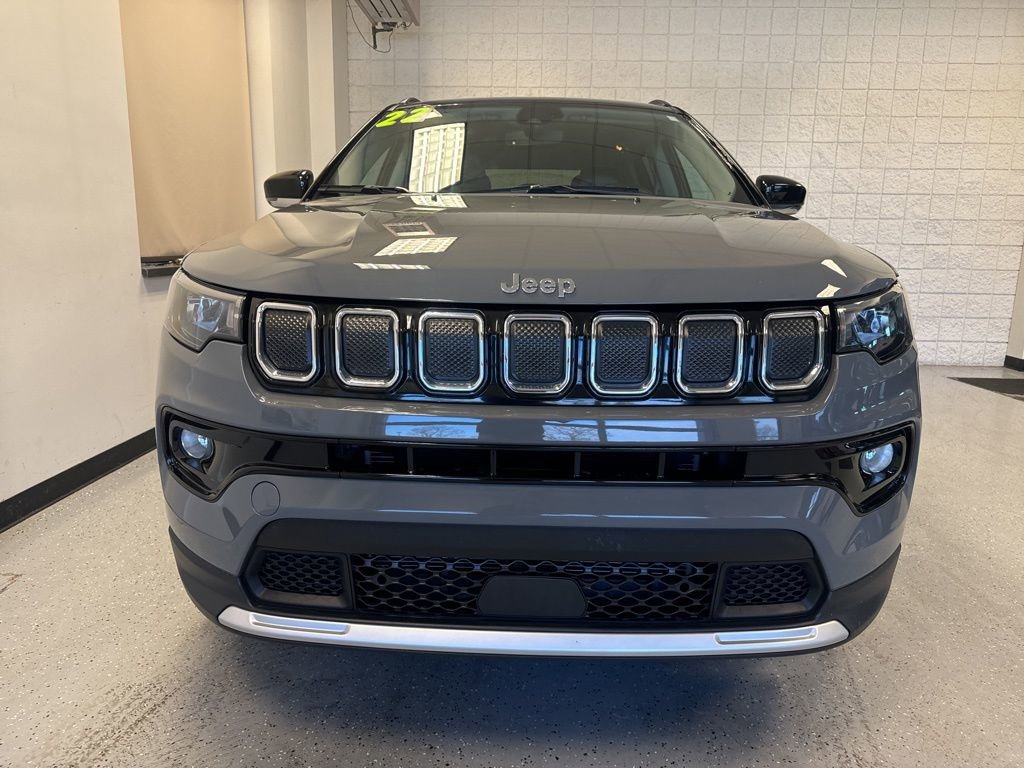 Used 2022 Jeep Compass Limited image 11