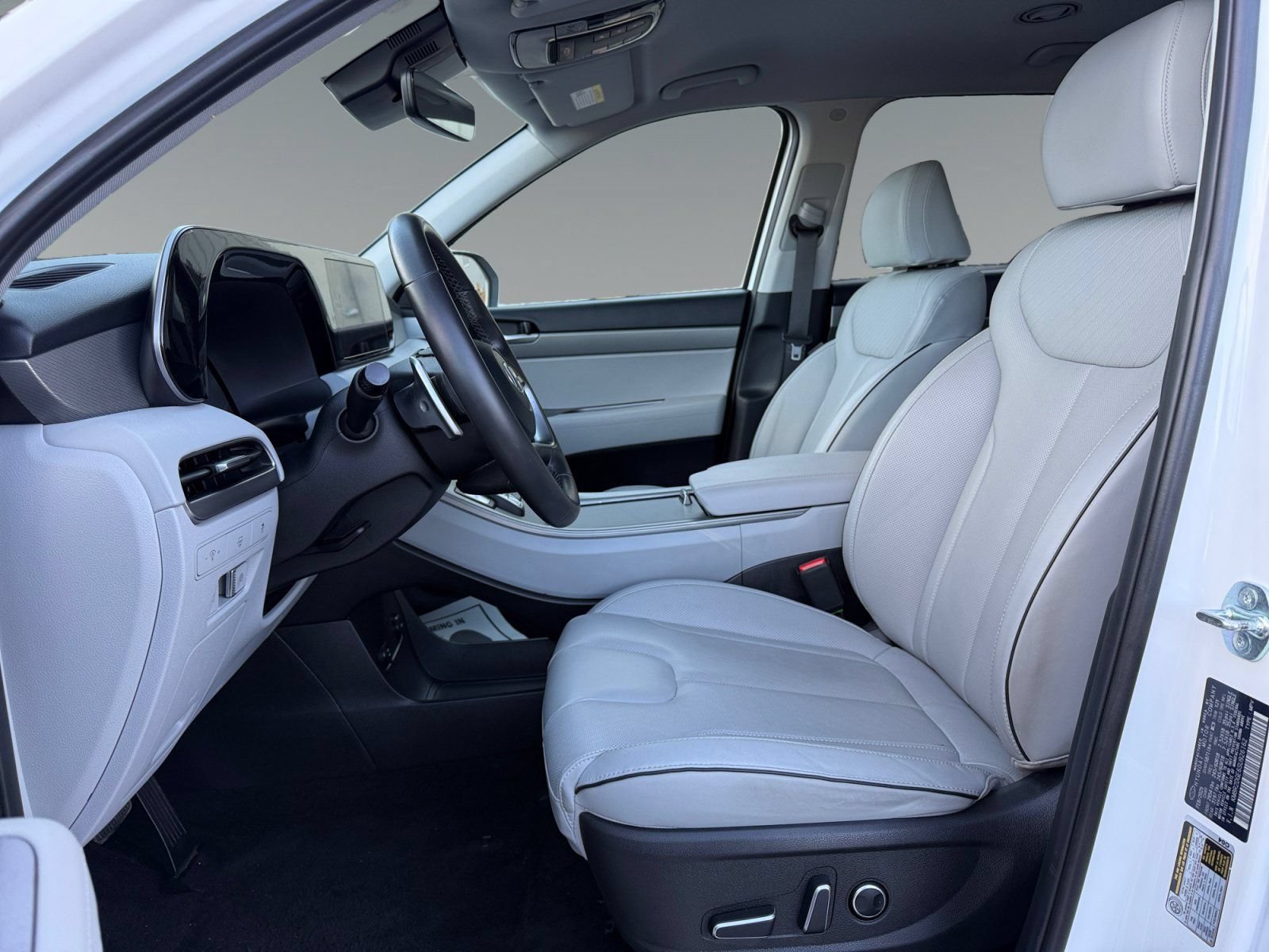 Used 2025 Hyundai Palisade SEL AWD/4WD image 12