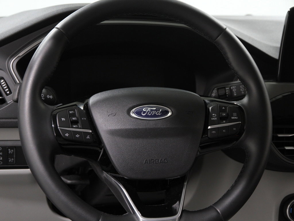 Certified 2025 Ford Escape Active w/ Cold Weather Package image 9