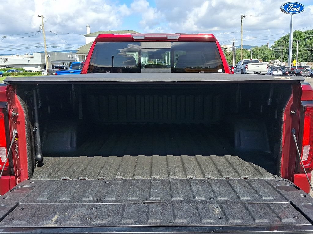 Used 2023 GMC Sierra 1500 SLT w/ SLT Premium Package AWD/4WD image 28