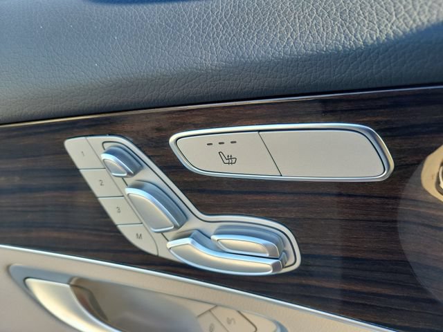 Used 2021 Mercedes-Benz GLC 300 image 24