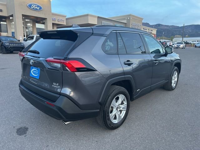 Used 2021 Toyota RAV4 XLE AWD/4WD image 6