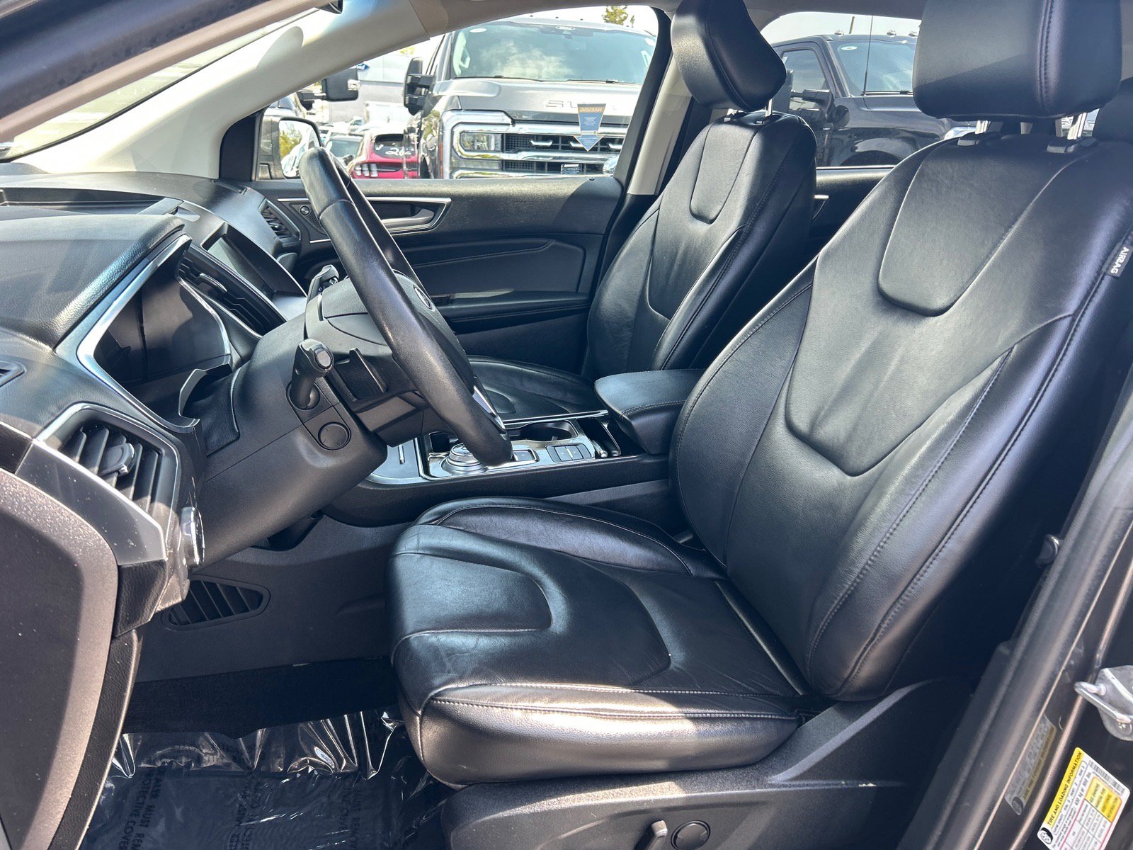 Certified 2020 Ford Edge Titanium AWD/4WD image 9