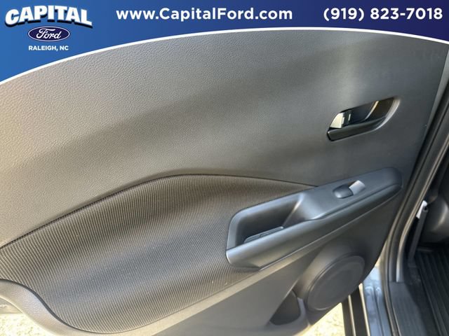 Used 2025 Nissan Kicks Play S FWD image 17