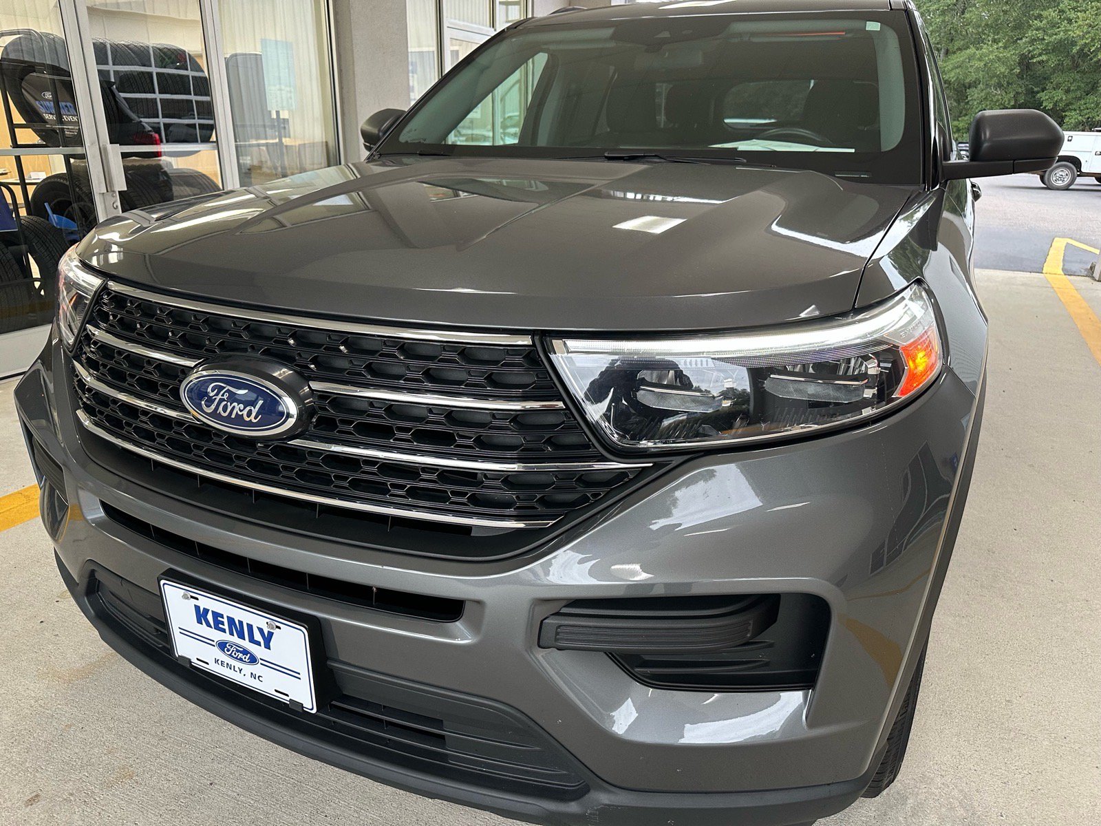 Certified 2023 Ford Explorer XLT AWD/4WD image 2