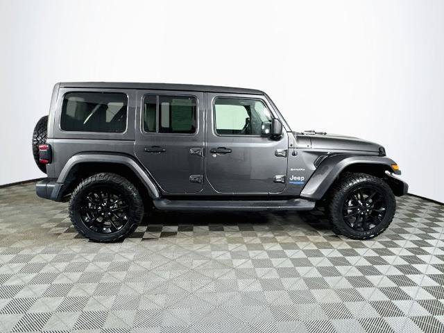 Used 2021 Jeep Wrangler Unlimited Sahara w/ Cold Weather Group AWD/4WD image 8