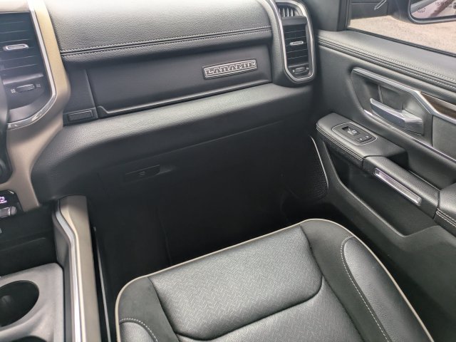 Used 2022 RAM 1500 Laramie AWD/4WD image 18